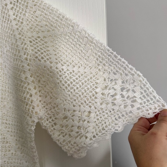 Handmade beautifull crochet short sleeve jacket. Great for any occasion - Picture 2 of 7